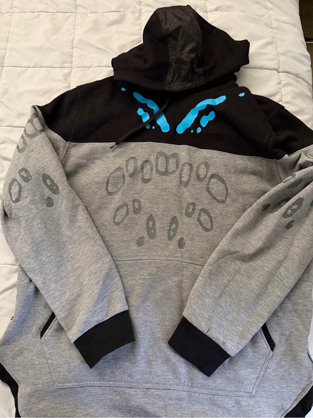 Men's Gray and Black Pullover Hoodie with Blue Accent - bungie destiny2 - Picture 1 of 2
